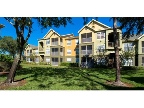 The Ashton at Waterford Lakes Orlando Exterior and Clubhouse