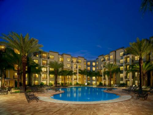 Lark Central Florida Orlando Exterior and Clubhouse