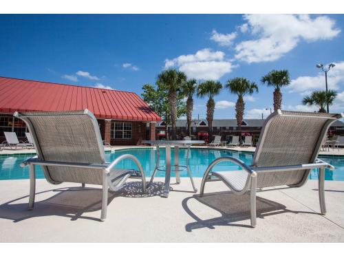 Campus Crossings Alafaya Orlando Exterior and Clubhouse