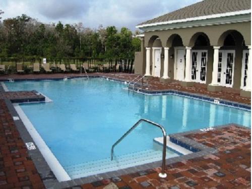 Victoria Pines Orlando Exterior and Clubhouse