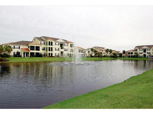 Tortuga Bay at Waterford Apartments Orlando Exterior and Clubhouse