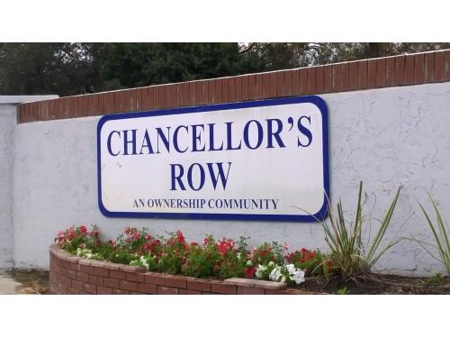 Chancellors Row Orlando Exterior and Clubhouse