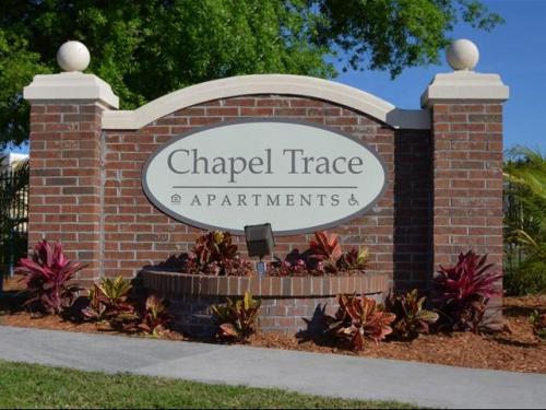 Chapel Trace Apartment Orlando Exterior and Clubhouse