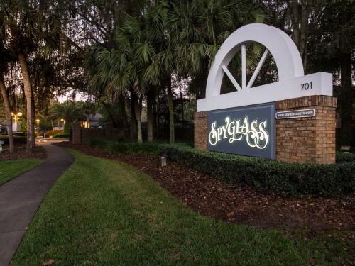 Spyglass Apartments Gainesville Exterior and Clubhouse