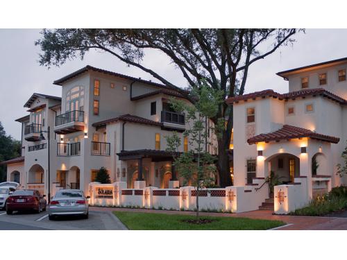 Solaria Luxury Apartments Gainesville Exterior and Clubhouse