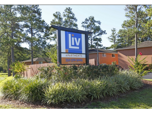 Liv Apartments Gainesville Exterior and Clubhouse