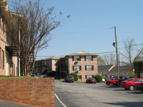 Baldwin Village Apartments Athens Exterior and Clubhouse