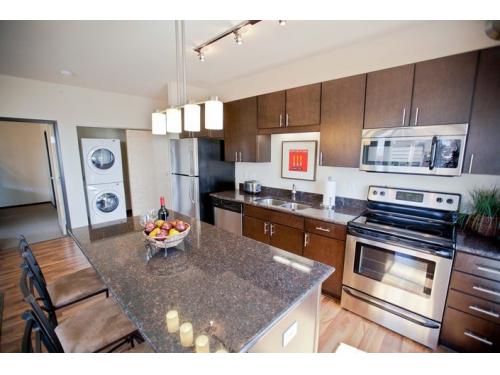 412 Lofts Pictures Livesomewhere [ 375 x 500 Pixel ]
