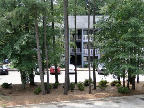 Pine Knoll Raleigh Exterior and Clubhouse