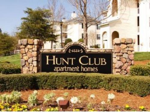 Hunt Club Charlotte Exterior and Clubhouse