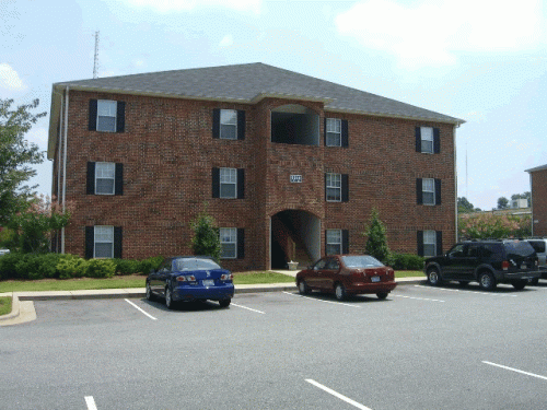 Campus I and II Greensboro Exterior and Clubhouse