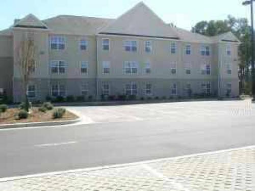 Kerr Crossing Apartments Wilmington Exterior and Clubhouse