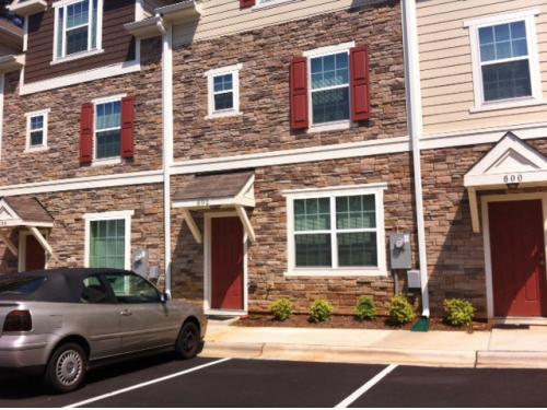 Centennial Park Townhomes Raleigh Exterior and Clubhouse