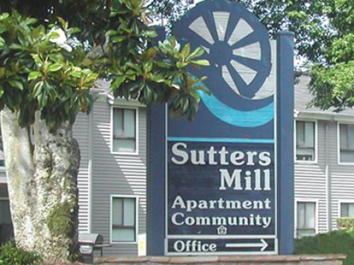 Sutters Mill Knoxville Exterior and Clubhouse