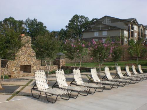 The Woodlands of Knoxville Exterior and Clubhouse