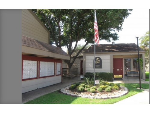 Country Place Apartments Bryan Exterior and Clubhouse