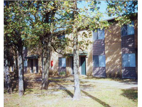 Villa West Apartments Bryan Exterior and Clubhouse