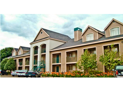 The Heritage Lubbock Exterior and Clubhouse