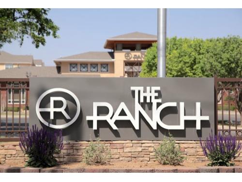 The Ranch Lubbock Exterior and Clubhouse