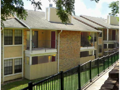 HighCrest Apartments San Marcos Exterior and Clubhouse