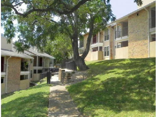 HighCrest Apartments San Marcos Exterior and Clubhouse