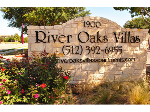 River Oaks Villas Apartments San Marcos Exterior and Clubhouse