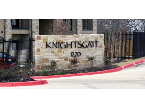 Knightsgate College Station Exterior and Clubhouse
