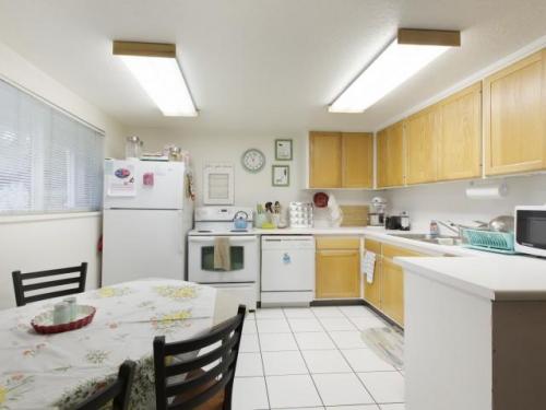 King Henry Apartments Provo Info Details Livesomewhere King Henry Apartments