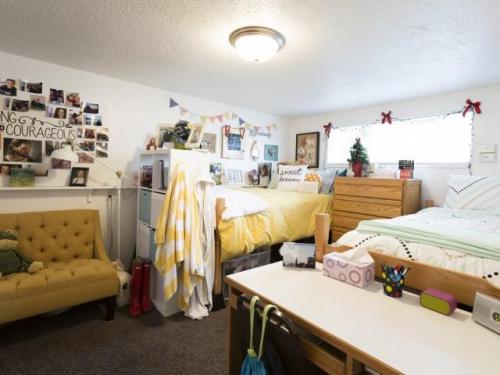 King Henry Apartments Pictures - Livesomewhere